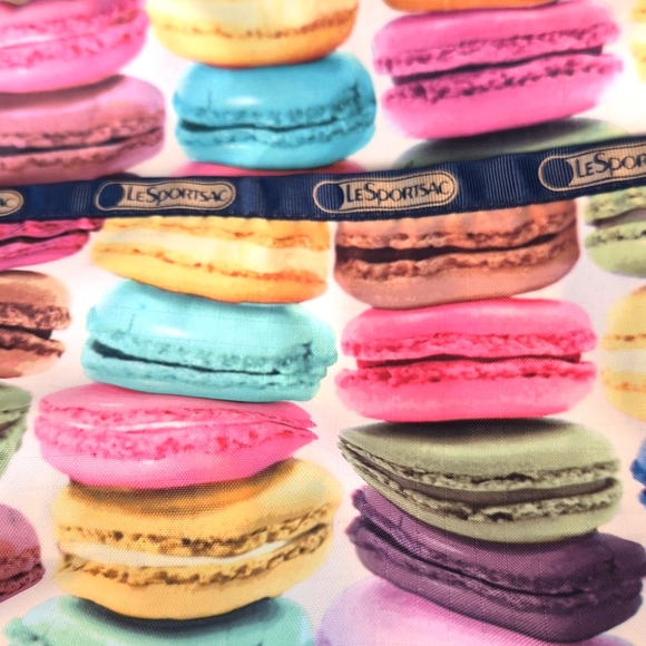 Colorful macaron print - Le Sportsac crossbody bag - Picture 8 of 9